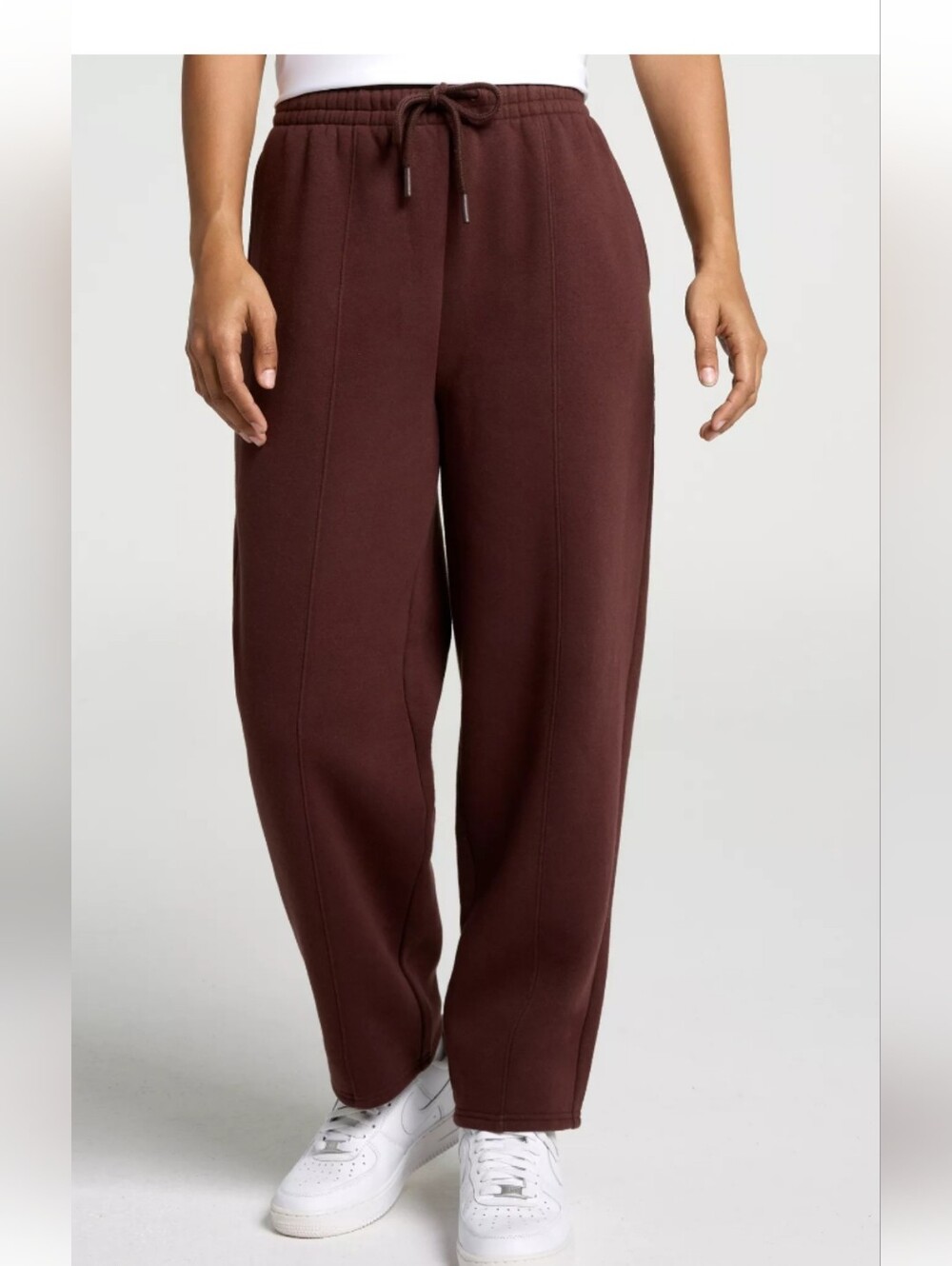 DSG Women's Barrel-Leg Drawstring Track Pants in Brown Decadence Medium